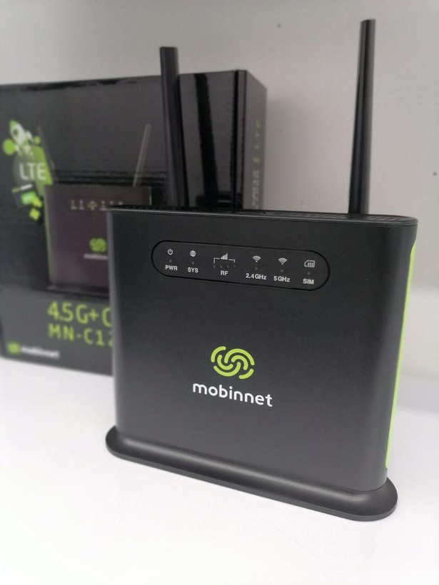 مودم سیم کارتی مبین نت مدل MN-C1200M با اشتراک یکساله ۶۰۰ گیگابایت