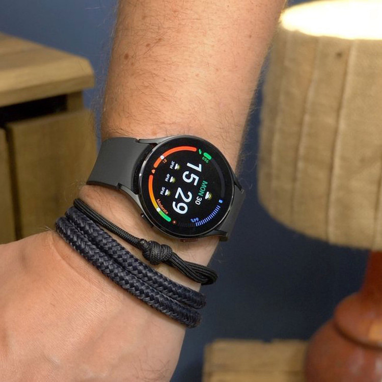 ساعت هوشمند سامسونگ مدل Galaxy Watch 4 Classic Smartwatch SM-R880