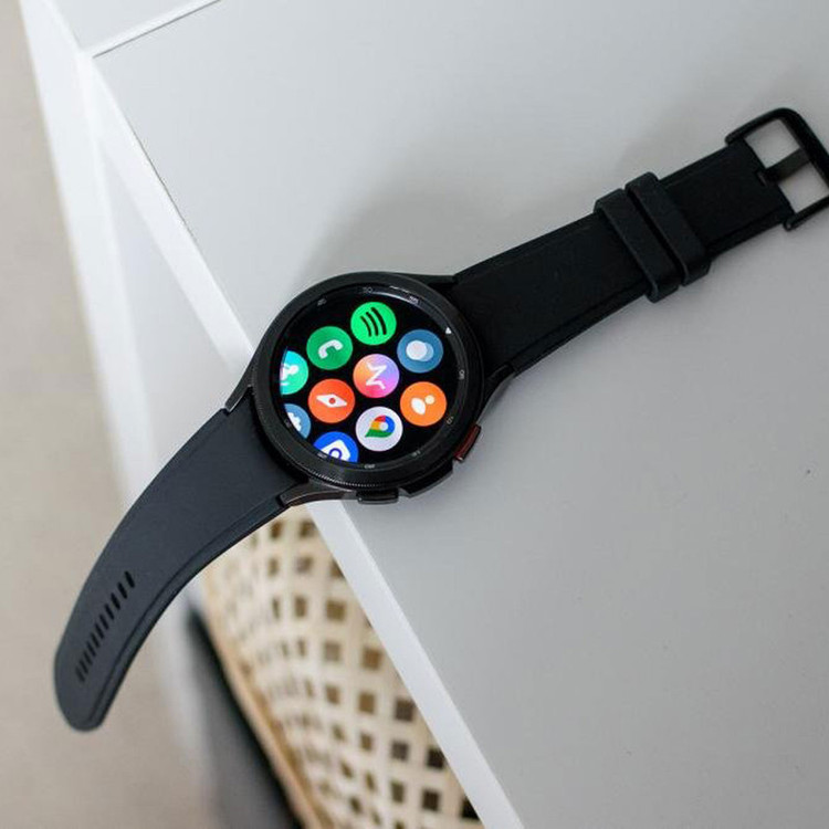 ساعت هوشمند سامسونگ مدل Galaxy Watch 4 Classic Smartwatch SM-R880